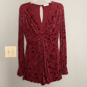 Floral print romper!